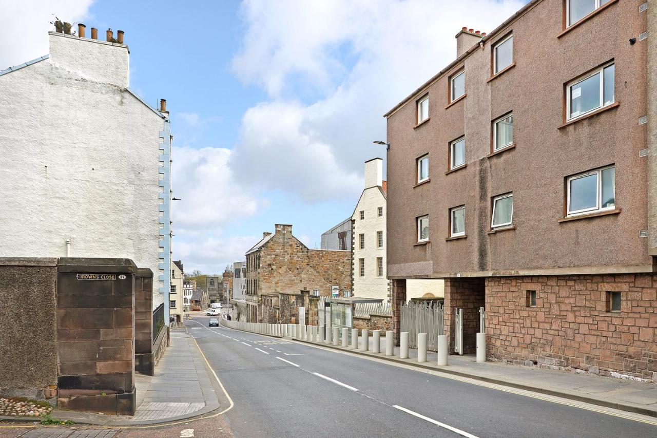 Joivy Contemporary Royal Mile Apartment With Balcony Edinburgh Dış mekan fotoğraf