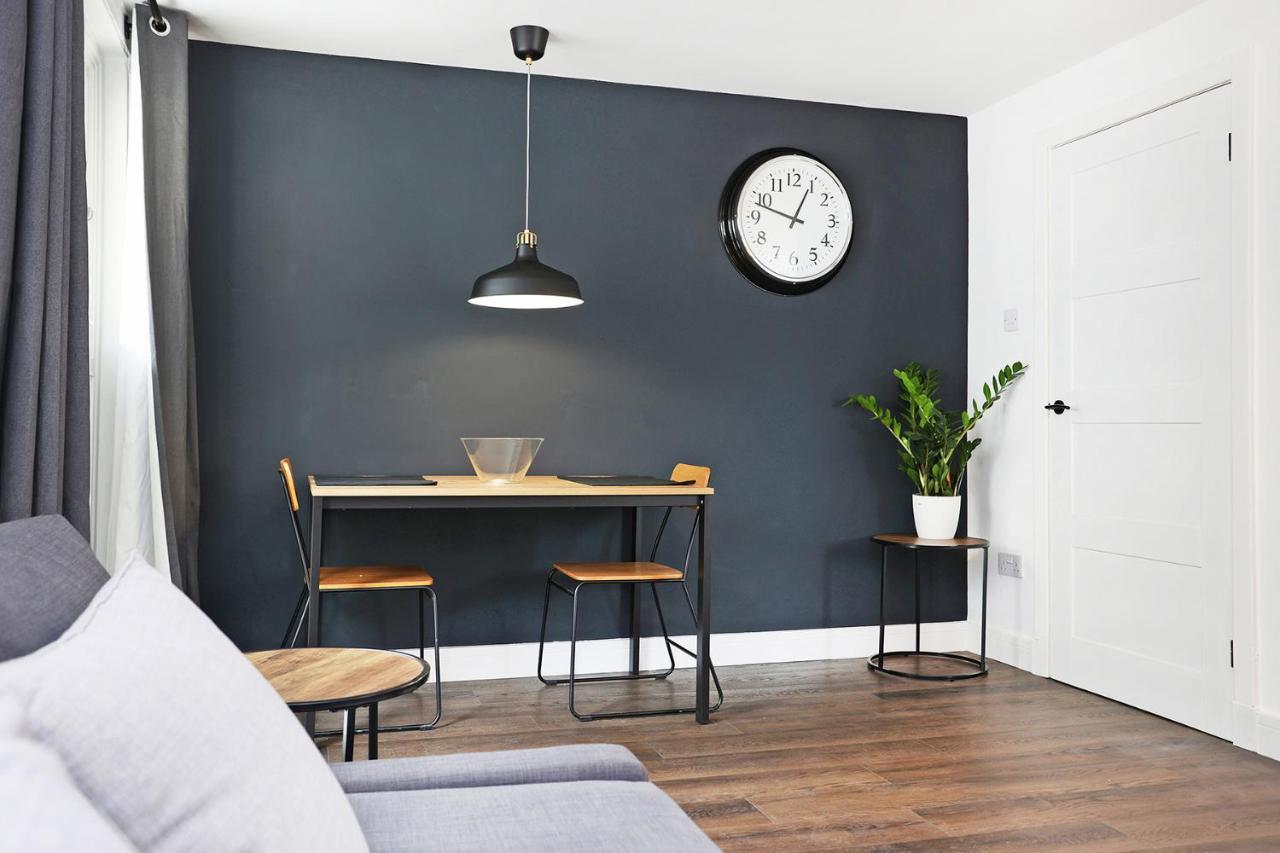 Joivy Contemporary Royal Mile Apartment With Balcony Edinburgh Dış mekan fotoğraf